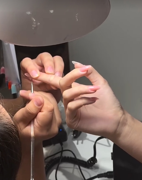 Процесс работы nail_serkvna